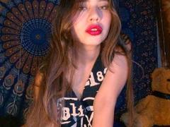 LillyJones - female with brown hair and  big tits webcam at xLoveCam