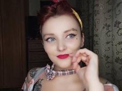 LilyFoxy - female with red hair webcam at xLoveCam