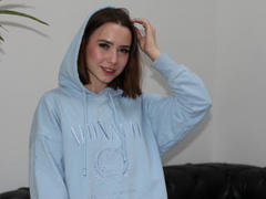 LilyaShorter - female with brown hair webcam at LiveJasmin