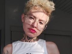 Lilyanna69 from xLoveCam