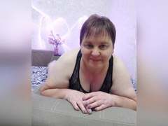 LimonkaFire - female with brown hair webcam at xLoveCam