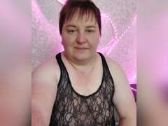 LimonkaFire - female with brown hair webcam at xLoveCam