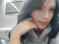 LinaStars - female with black hair webcam at xLoveCam