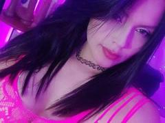 LinaStars - female with black hair webcam at xLoveCam