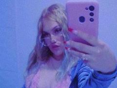 LioraJenkins - blond female webcam at xLoveCam