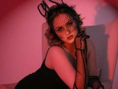 LeiaSprouse - female with brown hair and  big tits webcam at LiveJasmin