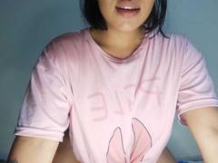 LizzyBush - female with black hair and  big tits webcam at xLoveCam