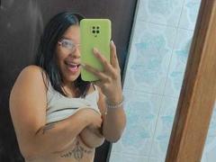 LizzyBush - female with black hair and  big tits webcam at xLoveCam