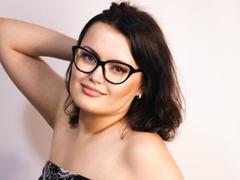 LolaHikls - female webcam at xLoveCam