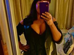 LolaleyS - female with  small tits webcam at xLoveCam