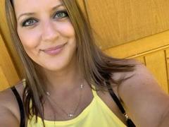 Lollipop69-hot - blond female webcam at xLoveCam