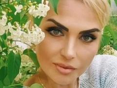 LonnyKendall - blond female webcam at xLoveCam