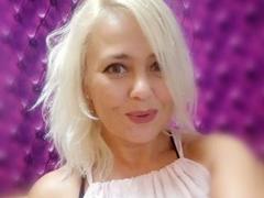 LoriAbbe - blond female with  small tits webcam at LiveJasmin