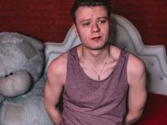 LouisCage - male webcam at LiveJasmin