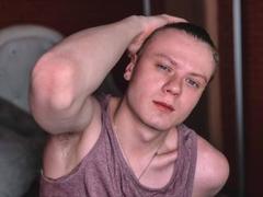 LouisCage - male webcam at LiveJasmin