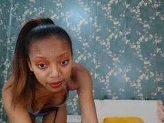 Loveam - female with black hair and  small tits webcam at xLoveCam