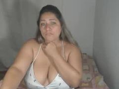LovelyDiana69 - blond female webcam at xLoveCam