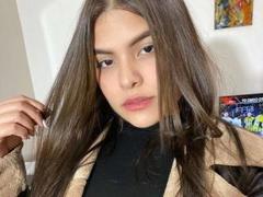 LuciaRobertz - female with brown hair and  small tits webcam at xLoveCam