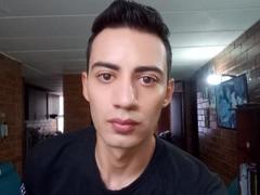Luciano69 - male webcam at xLoveCam