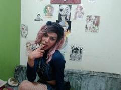 LucyVendeta - shemale with black hair webcam at xLoveCam