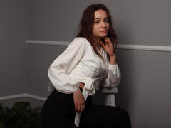 LouisPetit - female with brown hair and  small tits webcam at LiveJasmin