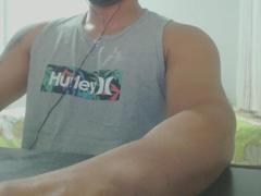 LukaFitness - male webcam at xLoveCam