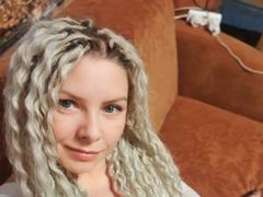 LuxuryWhite - blond female webcam at xLoveCam