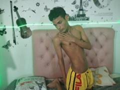 LyanBosse - male webcam at xLoveCam