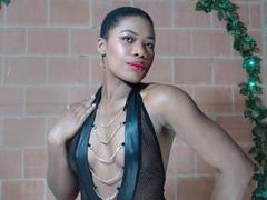 Lyeah - female webcam at xLoveCam