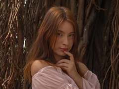 MadeleineBlack - female webcam at xLoveCam