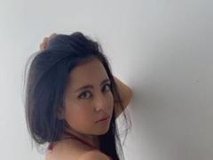 Maialexandra - female webcam at xLoveCam