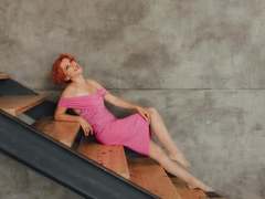 Maike75-hot - female with red hair webcam at xLoveCam