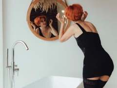 Maike75-hot - female with red hair webcam at xLoveCam