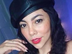 MailyWindsor - female with black hair webcam at xLoveCam