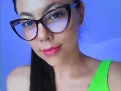 MailyWindsor - female with black hair webcam at xLoveCam