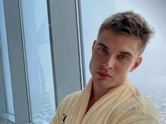 MaksWolfis - male webcam at xLoveCam