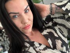 Malina-Lay from xLoveCam