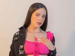 ManuMartines - female webcam at xLoveCam