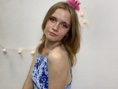 MargaritaKis - female webcam at xLoveCam