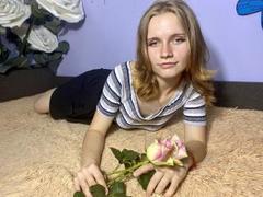 MargaritaKis - female webcam at xLoveCam