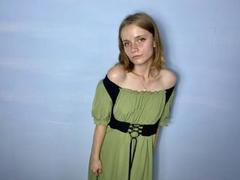 MargaritaKis - female webcam at xLoveCam