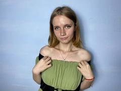 MargaritaKis - female webcam at xLoveCam