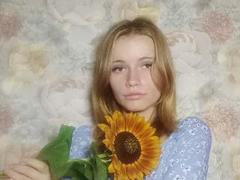 MargaritaKis - female webcam at xLoveCam