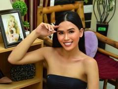 MariaCummer - shemale with black hair webcam at xLoveCam