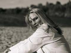 LilyCarters - blond female with  big tits webcam at LiveJasmin