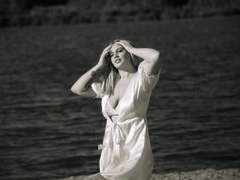 LilyCarters - blond female with  big tits webcam at LiveJasmin