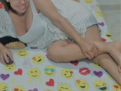 Marria - female with brown hair webcam at xLoveCam