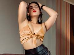 MartinaGarciaX - female with black hair and  big tits webcam at xLoveCam