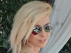 MaryMais - blond female webcam at xLoveCam