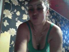 MaryMissQueen - female with brown hair webcam at xLoveCam